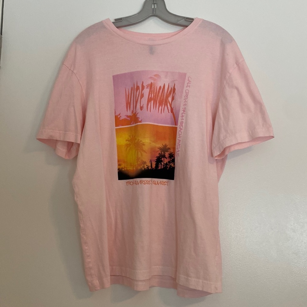 Pink Graphic Tee - Mens Large